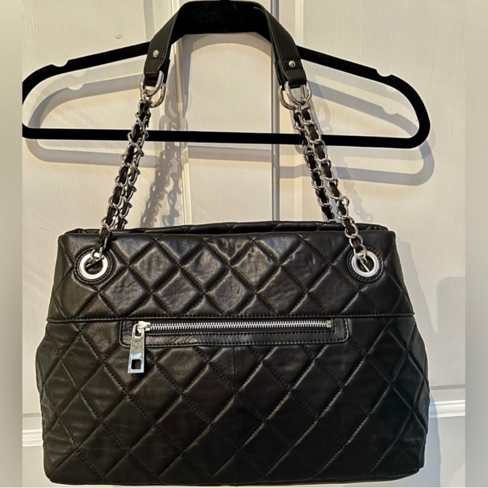 Elegant Black leather Quilted Chain Audrey Brooke Tote Bag - Picture 2 of 11